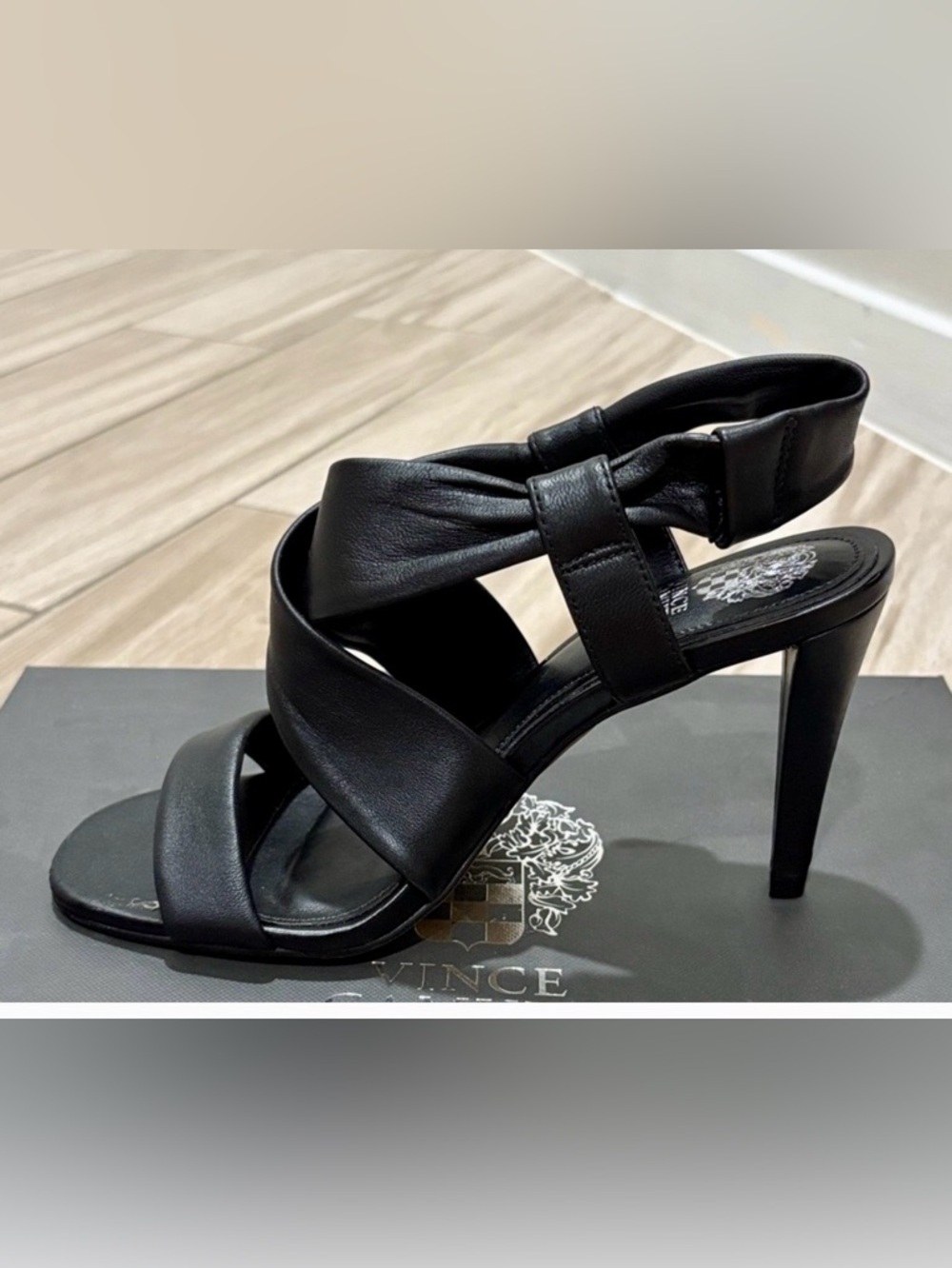 Vince Camuto Chryssy Leather Dress Sandals in Black. Size 6